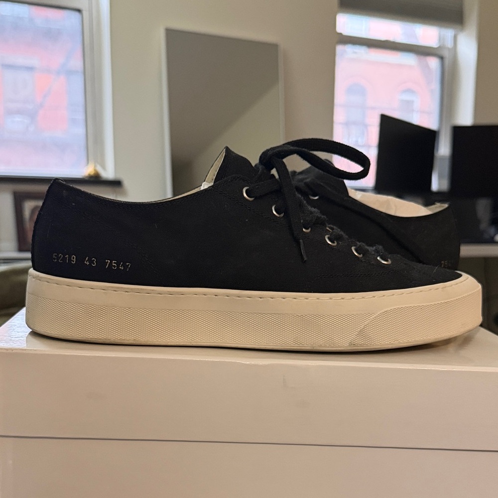 Common Projects Sneakers Size 43 tournament low classic in canvas black